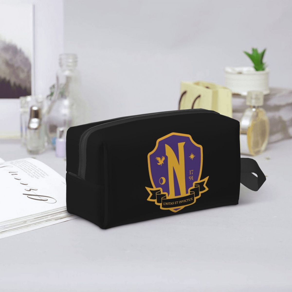 Nevermore Academy Crest (clean - огляд і ціна Beauty Makeup Academy