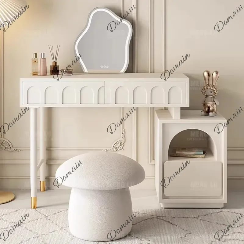BJ Make Up Mirror Vanity Table - огляд і ціна Beauty Without Makeup